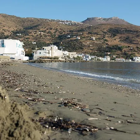Διαμέρισμα Blue Beside Stone Tower 1690 • Andros Aidonia (Andros)