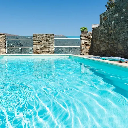 Blue Beside Stone Tower 1690 • Andros Διαμέρισμα Aidonia (Andros)